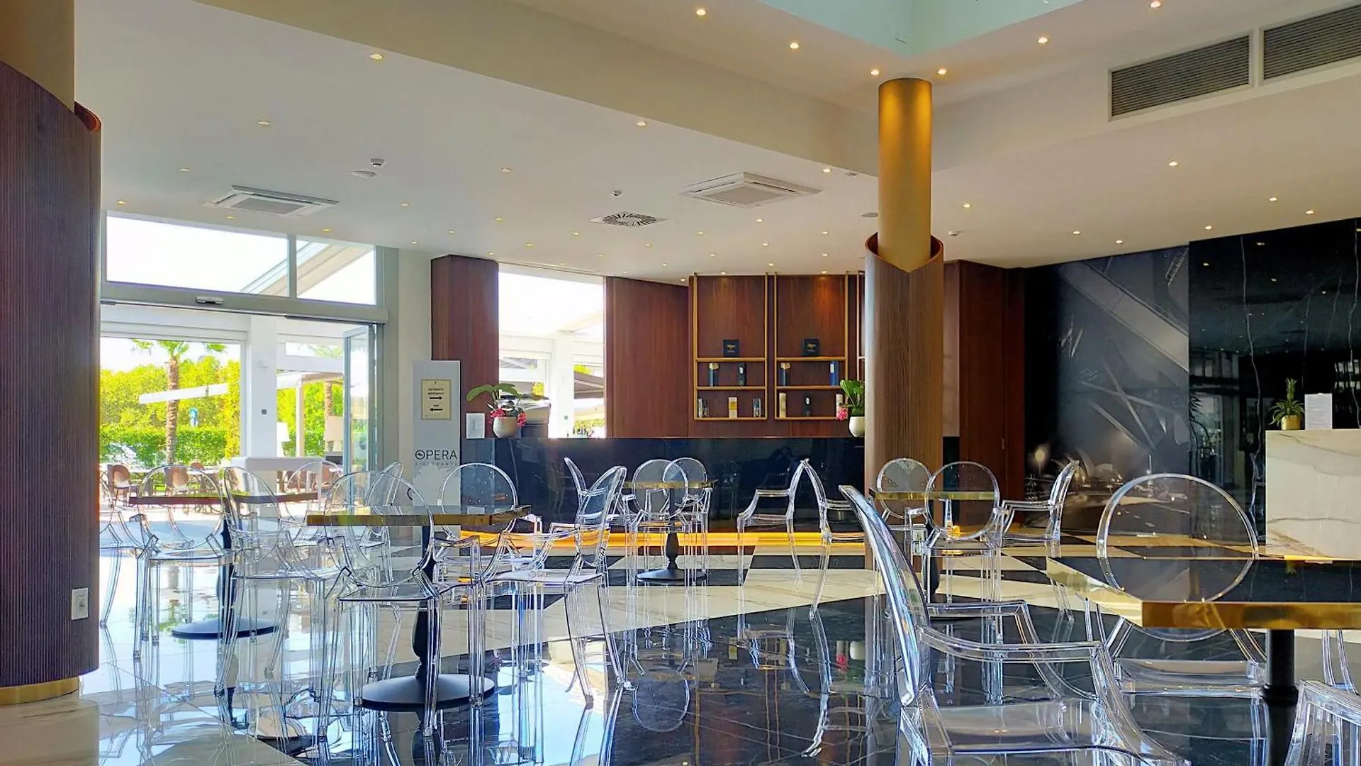 The Sydney Hotel Bolonia