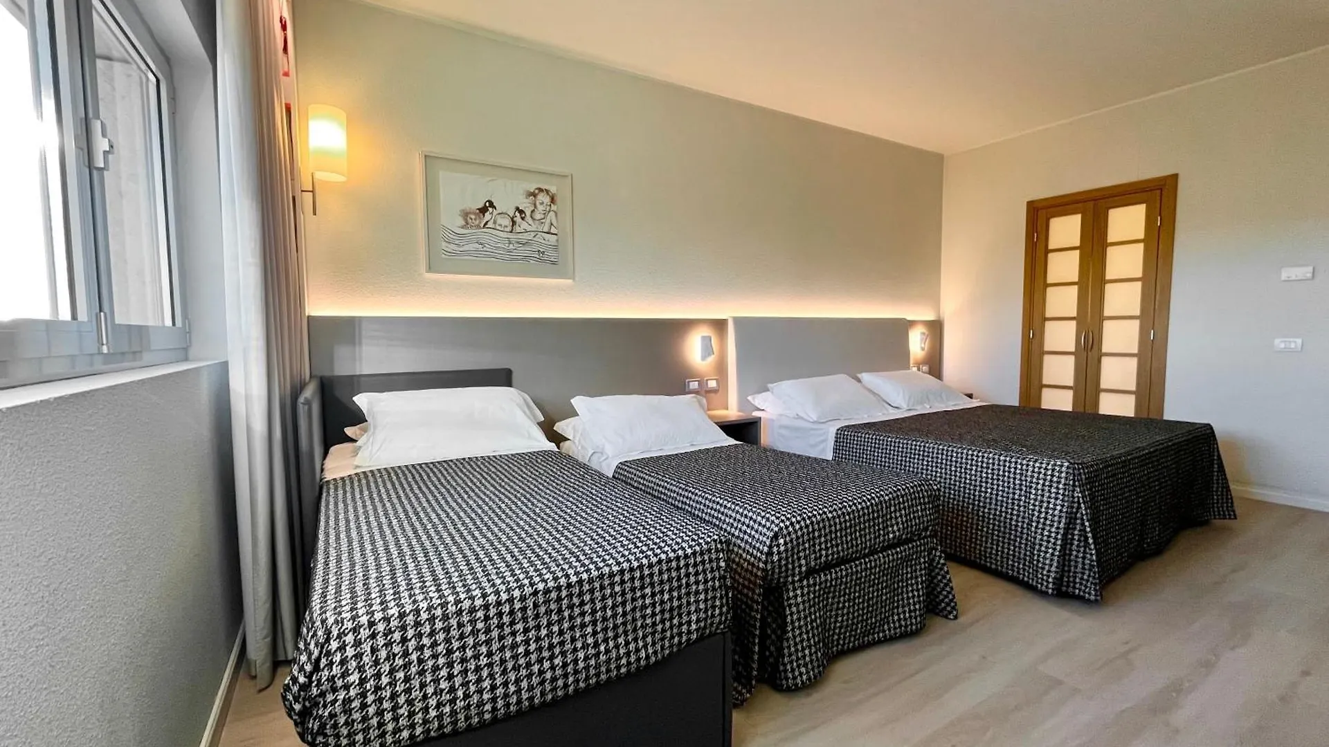 The Sydney Hotel Bolonia