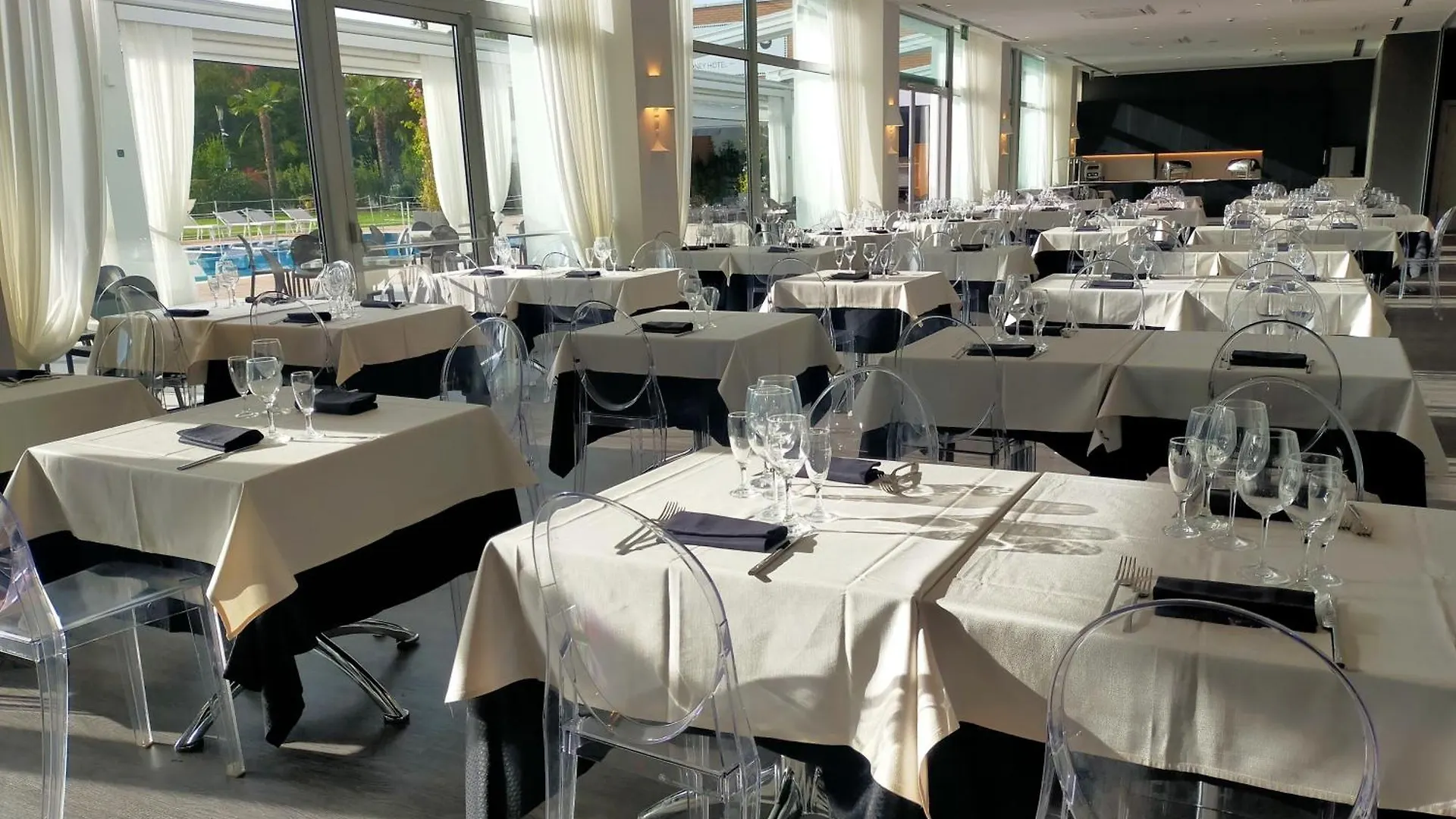 The Sydney Hotel Bologne