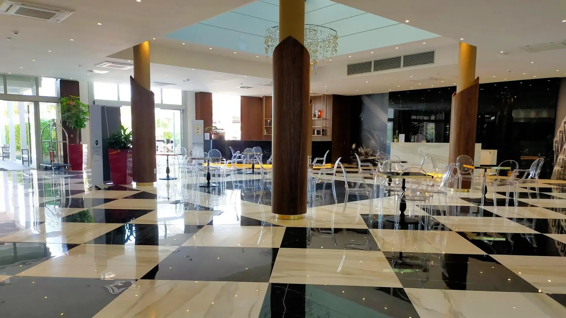 The Sydney Hotel Bologne