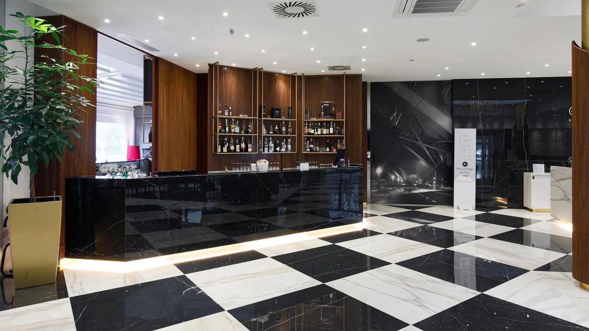 The Sydney Hotel Bologne