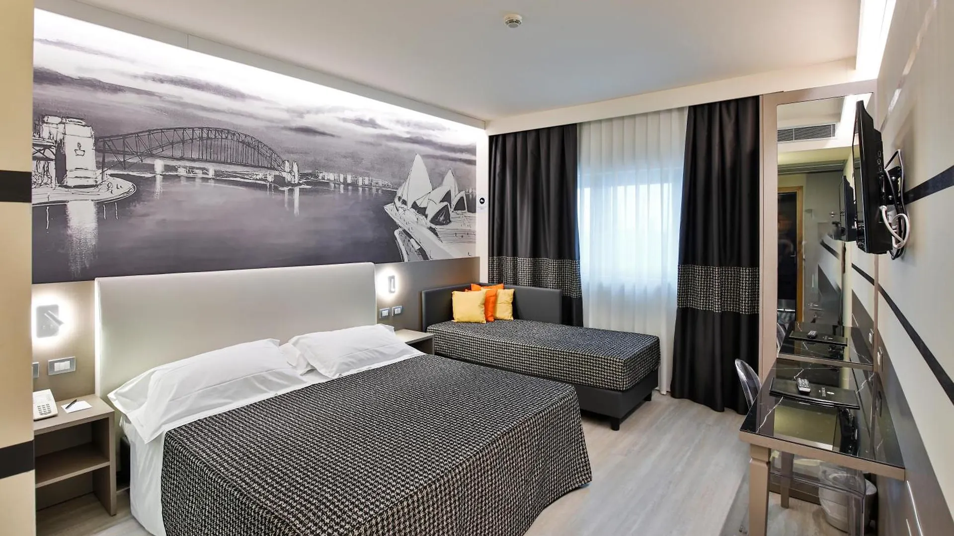 The Sydney Hotel Bologne