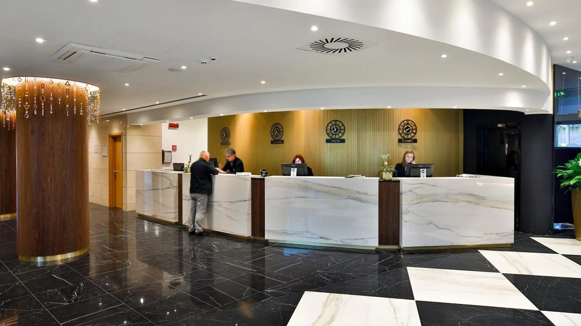 The Sydney Hotel Bologne